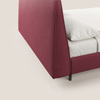 Dorotea letto imbottito con piedi in legno in morbido bouclé impermeabile T07 rosso 