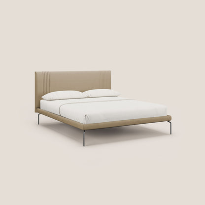 Finn letto imbottito con piedi alti in metallo in tessuto smacchiabile T05 beige 