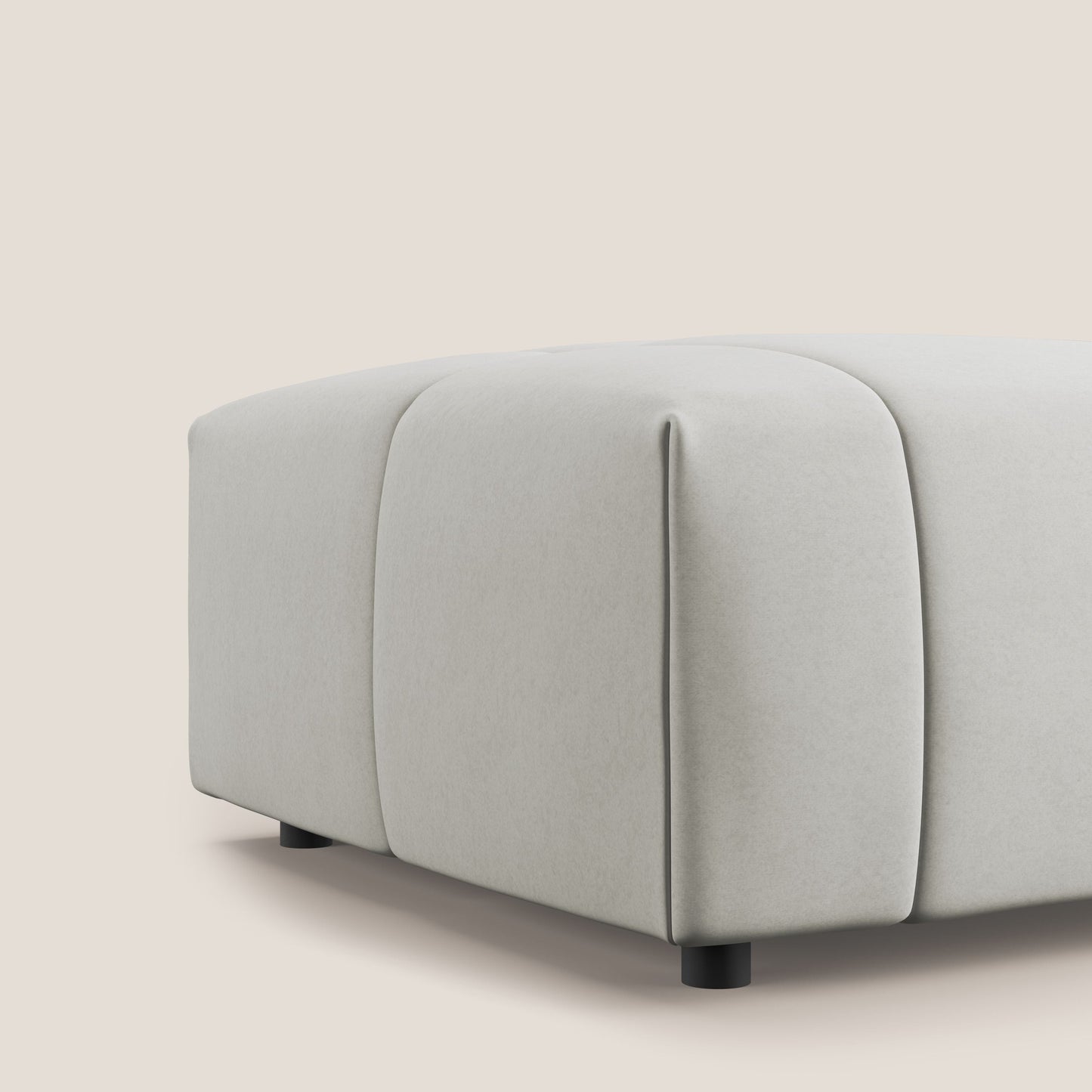 Pouf Giotto in morbida microfibra effetto velluto impermeabile idrorepellente T09 panna 