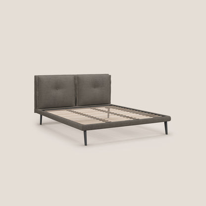 Ibuki letto con cuscini trapuntati regolabili e piedi in mogano in tessuto fiammato impermeabile T03 talpa 