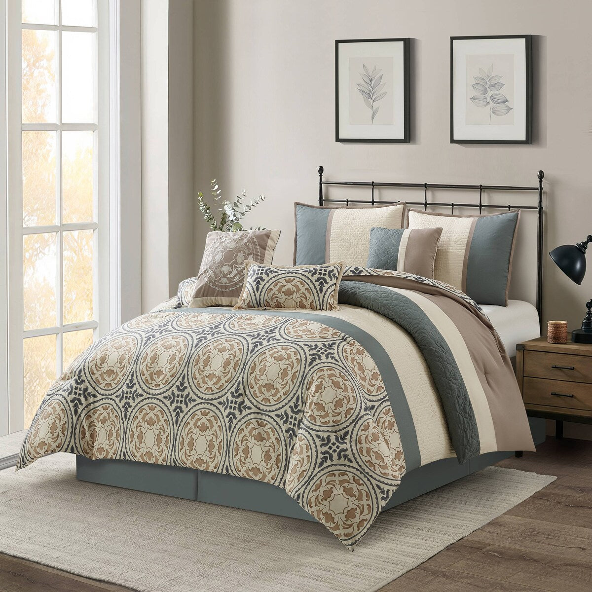 Nanshing Daffodil 7-Piece Medallion Print Comforter Set
