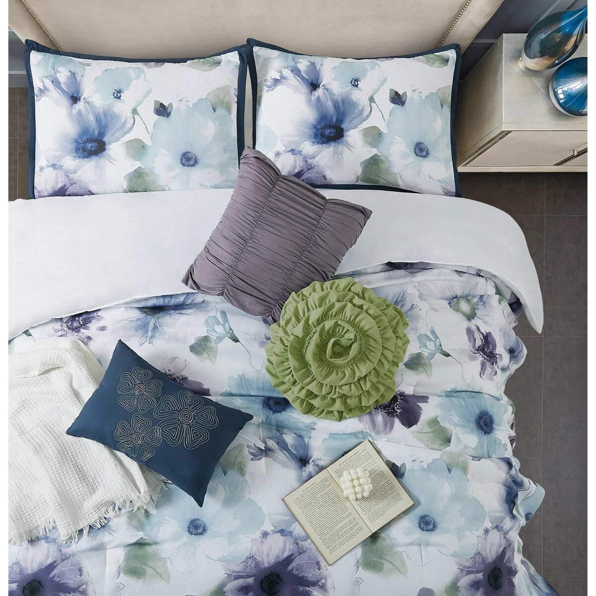 Nanshing Leela 7 Piece Floral Comforter Set