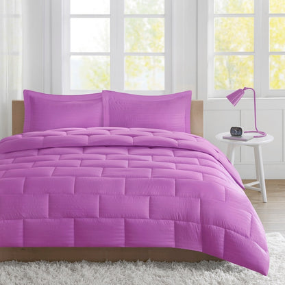 Intelligent Design Ava Seersucker Down Alternative Comforter Set