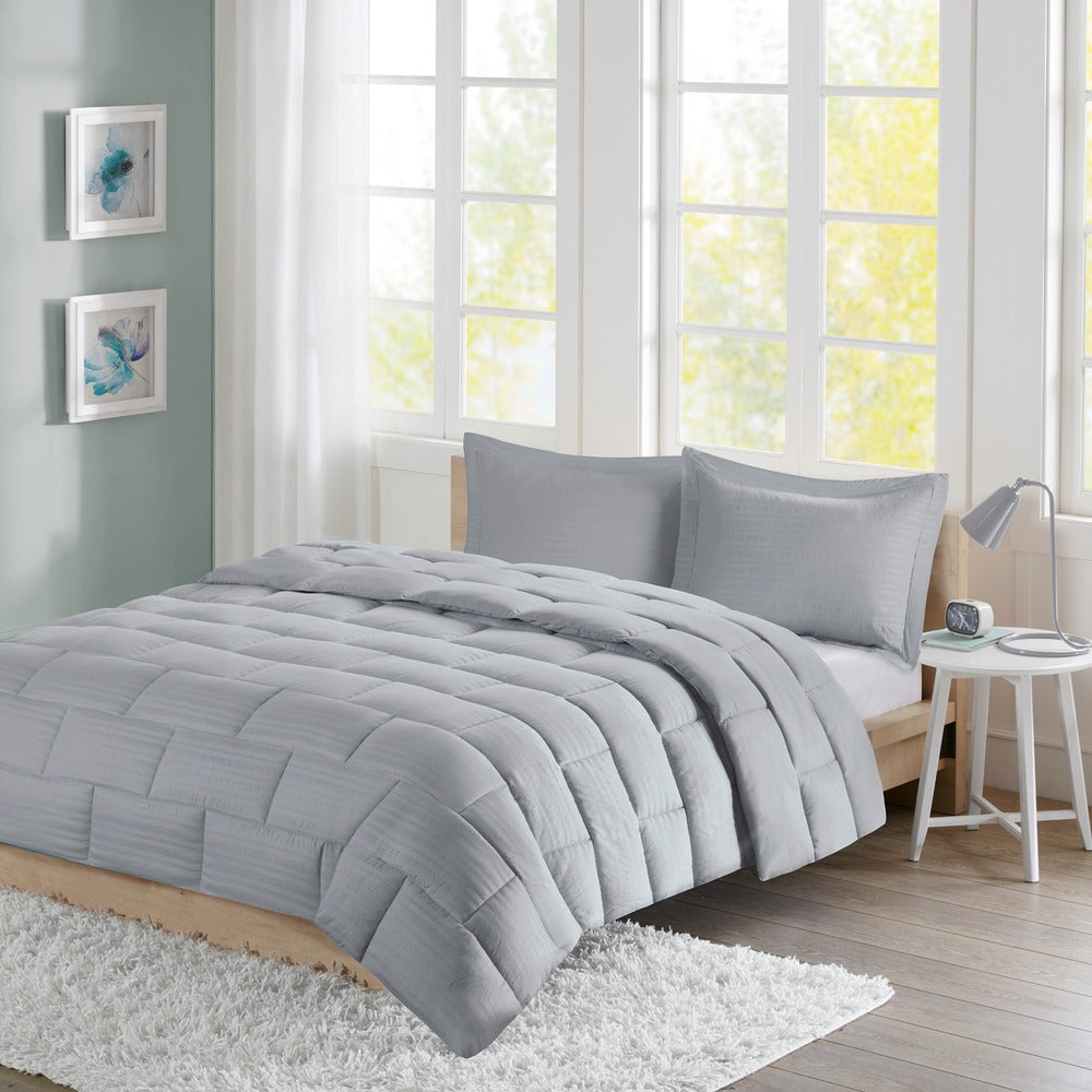 Intelligent Design Ava Seersucker Down Alternative Comforter Set