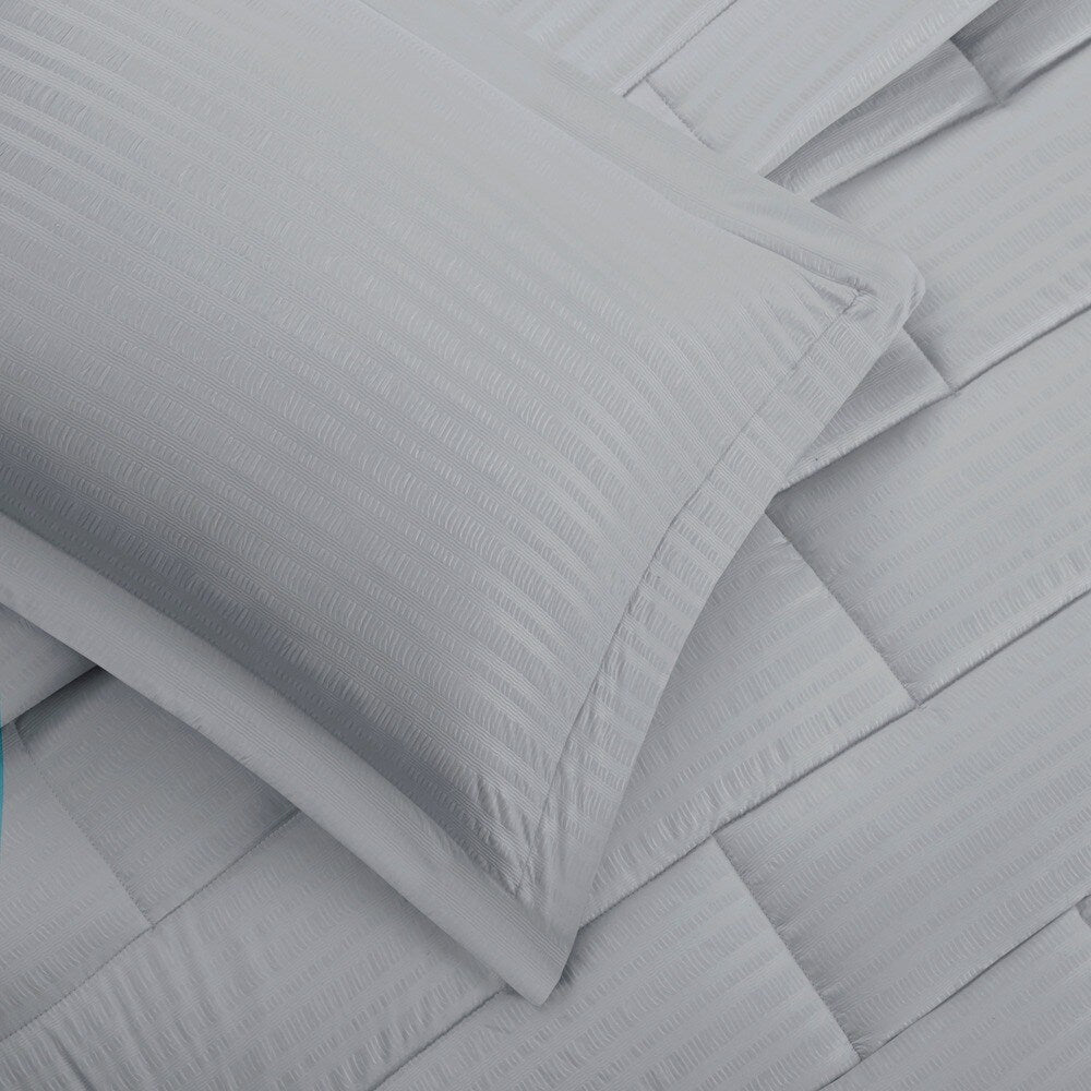 Intelligent Design Ava Seersucker Down Alternative Comforter Set