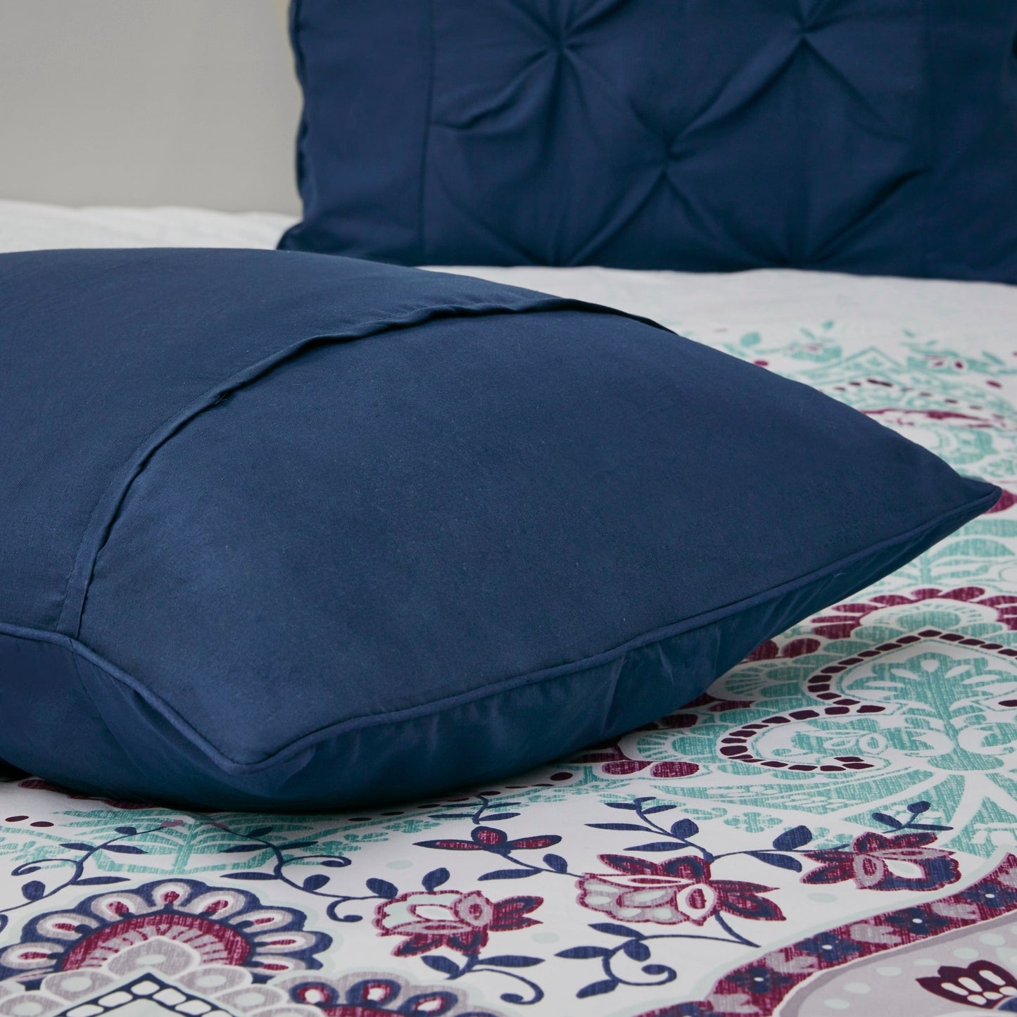 Intelligent Design Avery Boho Comforter Set with Bed Sheets