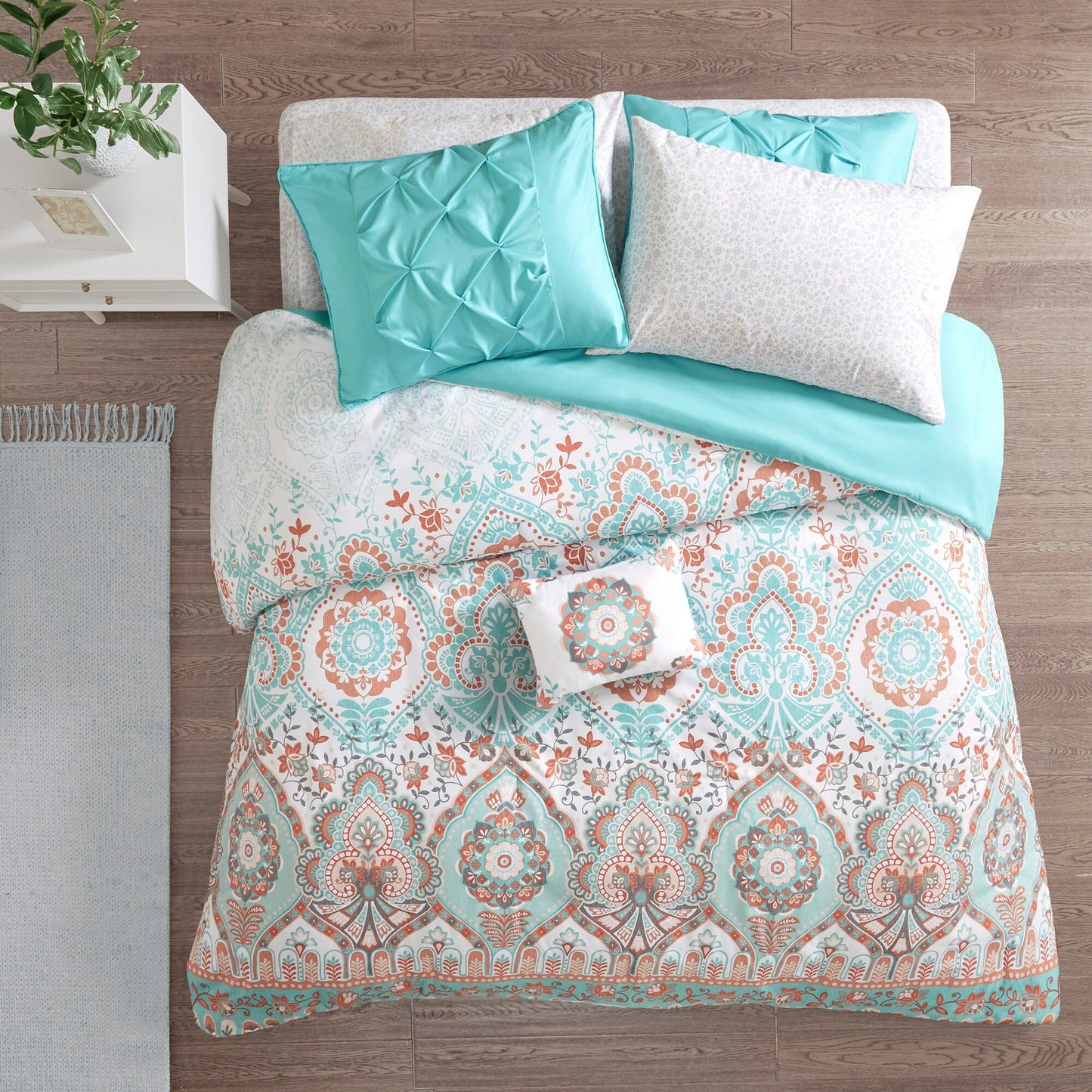 Intelligent Design Avery Boho Comforter Set with Bed Sheets