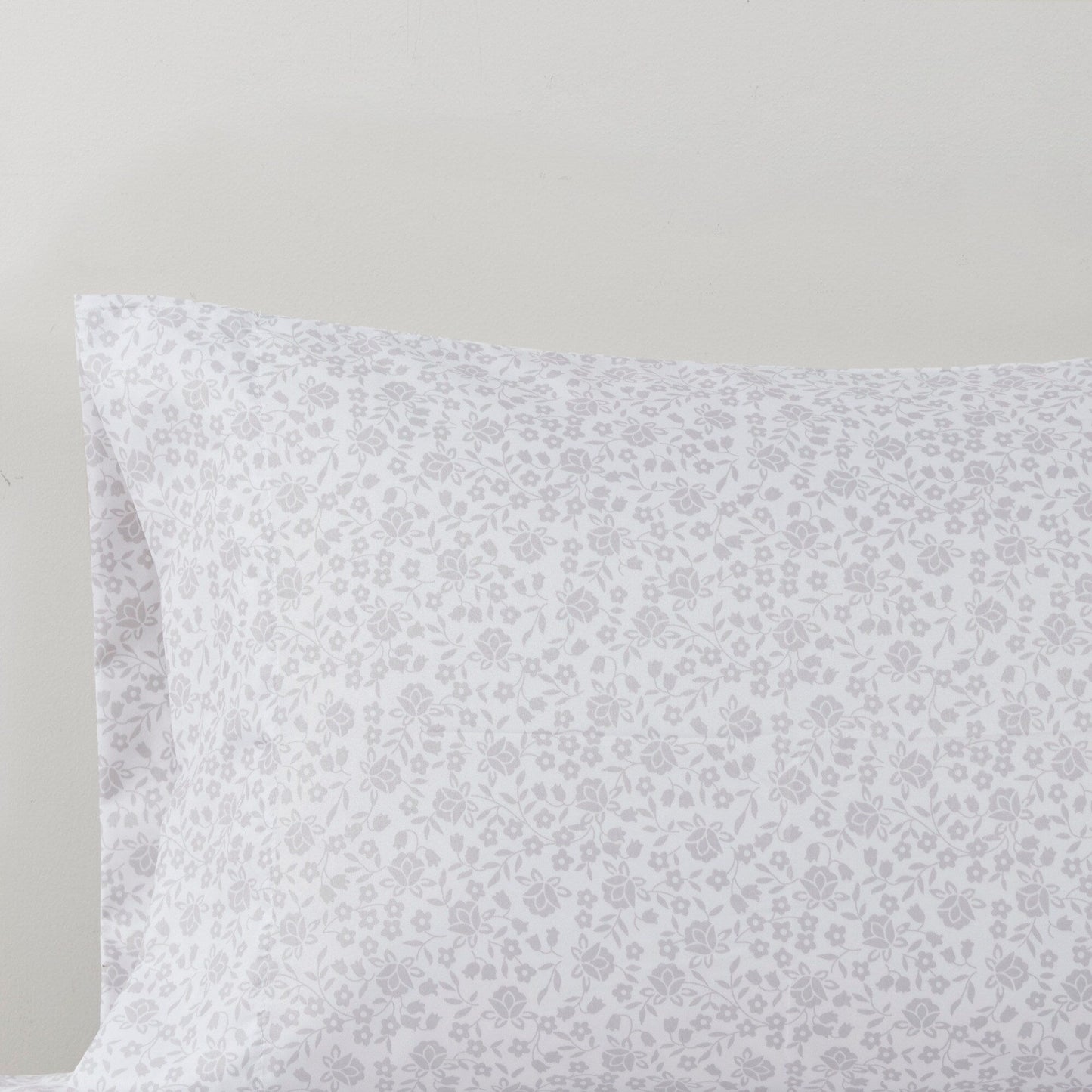 Intelligent Design Avery Boho Comforter Set with Bed Sheets