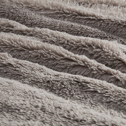 Intelligent Design Effie Shaggy Fur Reversible Comforter Set