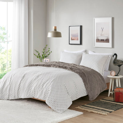 Intelligent Design Effie Shaggy Fur Reversible Comforter Set