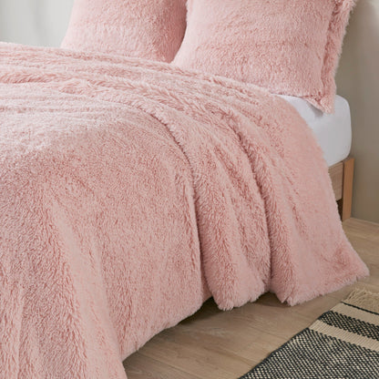 Intelligent Design Effie Shaggy Fur Reversible Comforter Set