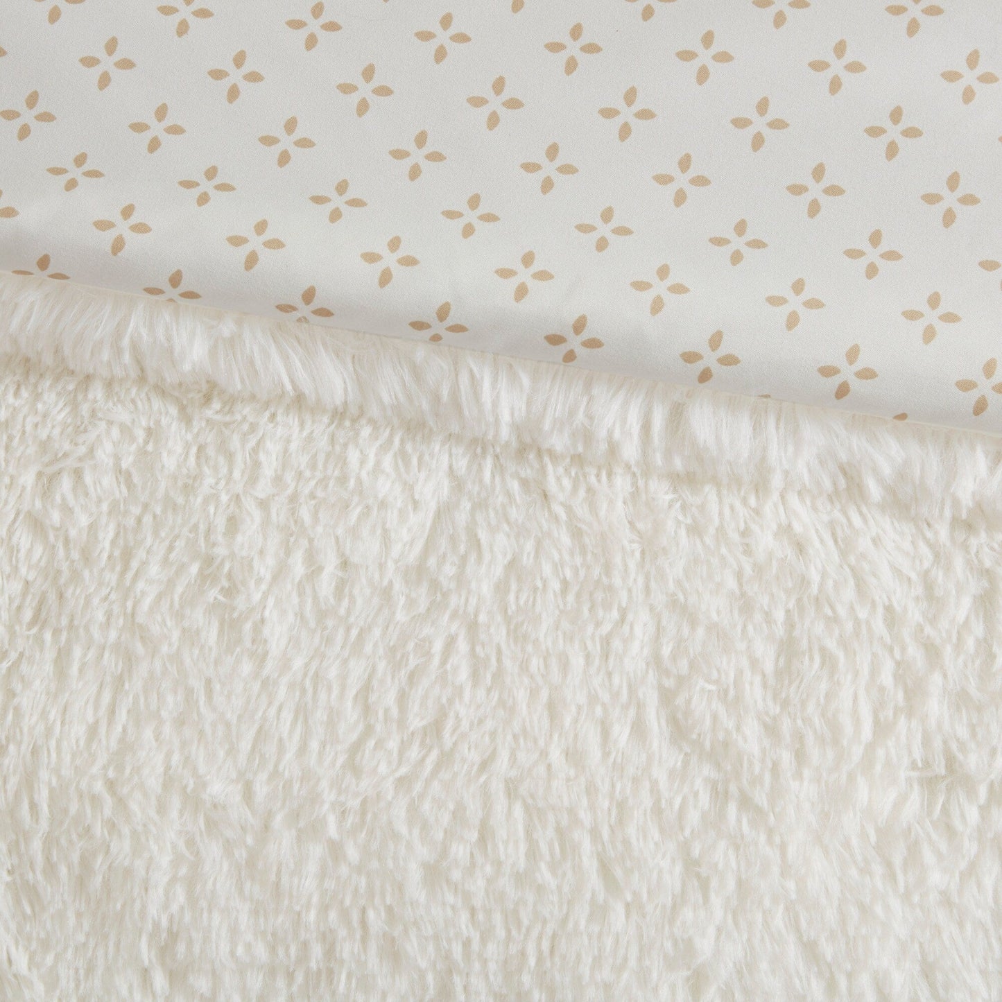 Intelligent Design Effie Shaggy Fur Reversible Comforter Set