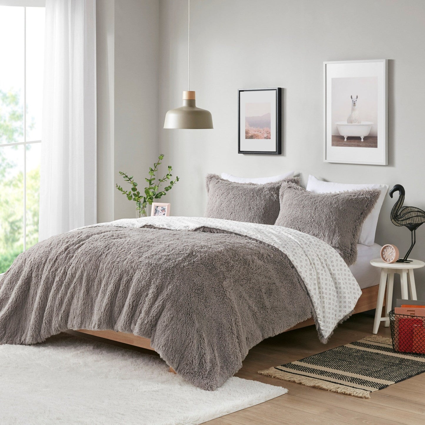 Intelligent Design Effie Shaggy Fur Reversible Comforter Set