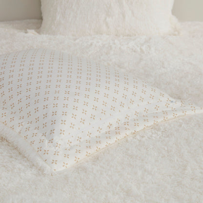 Intelligent Design Effie Shaggy Fur Reversible Comforter Set