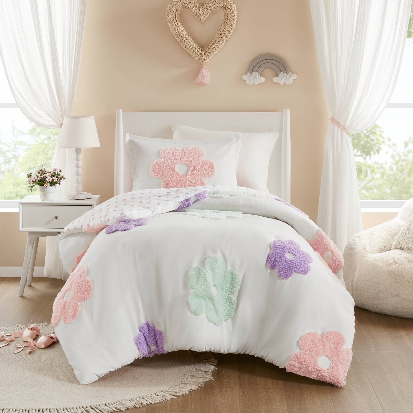 Intelligent Design Kids Madeline Floral Reversible Tufted Chenille Duvet Cover Set
