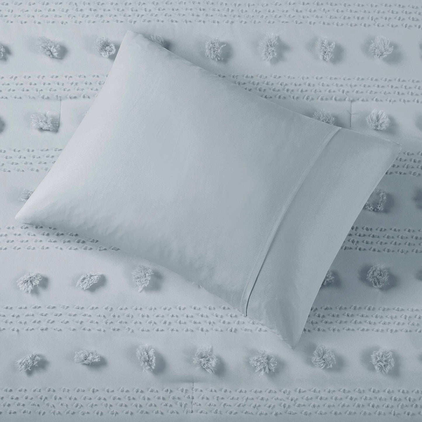 Intelligent Design Vera Clip Jacquard Comforter Set