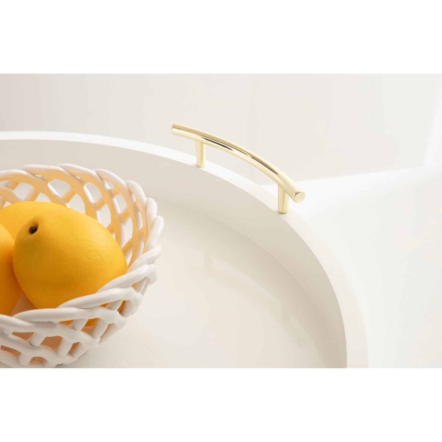 Kate and Laurel Lipton Round Decorative Tray with Metal Handles