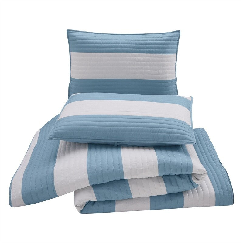 Lavelle Blue/White Reversible Quilt Set