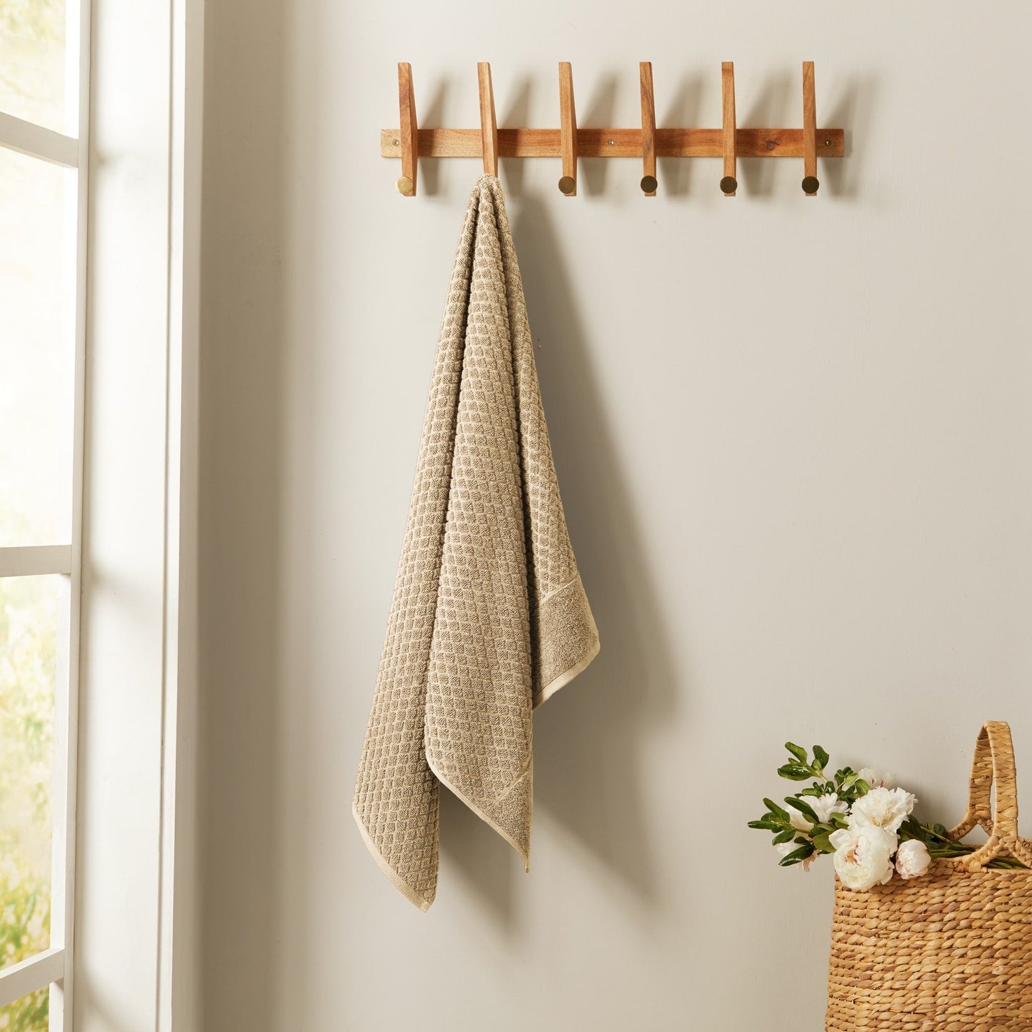 Linery & Co. Cotton Diamond Waffle Texture Bath Towels.