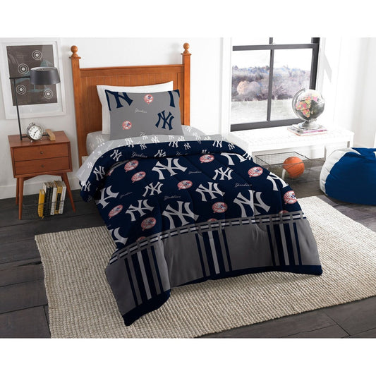 MLB New York Yankees Rotary 4-piece Twin Bed in a Bag Set