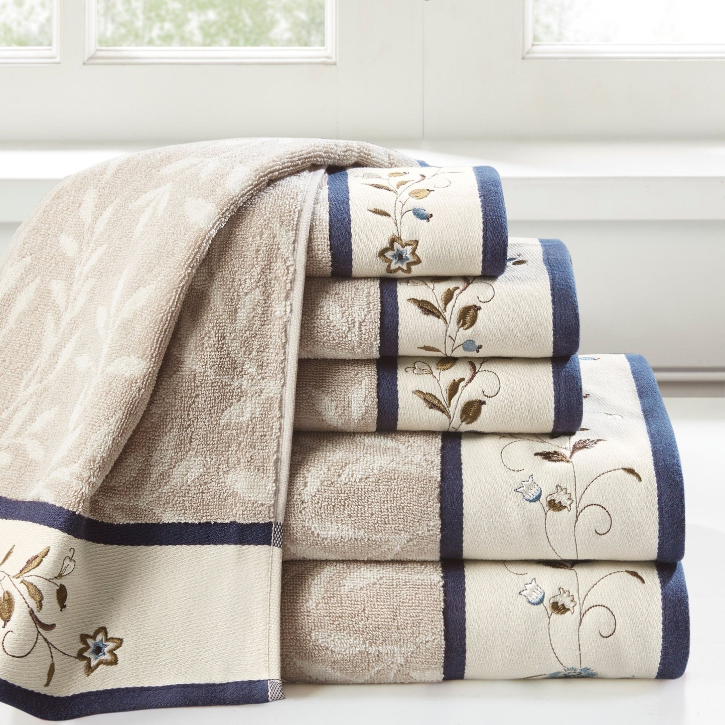 Madison Park Belle Embroidered Cotton Jacquard 6-piece Towel Set