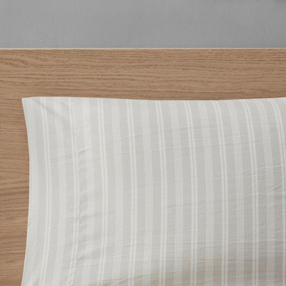 Madison Park Essentials Paton Navy Reversible Comforter Set with Bed Sheets