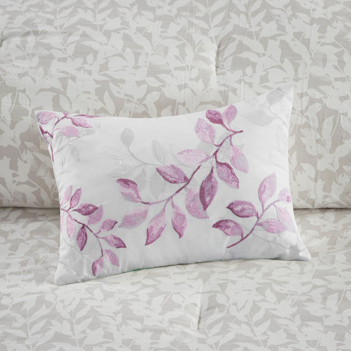 Madison Park Essentials Thelma Reversible Comforter Set with Bed Sheets