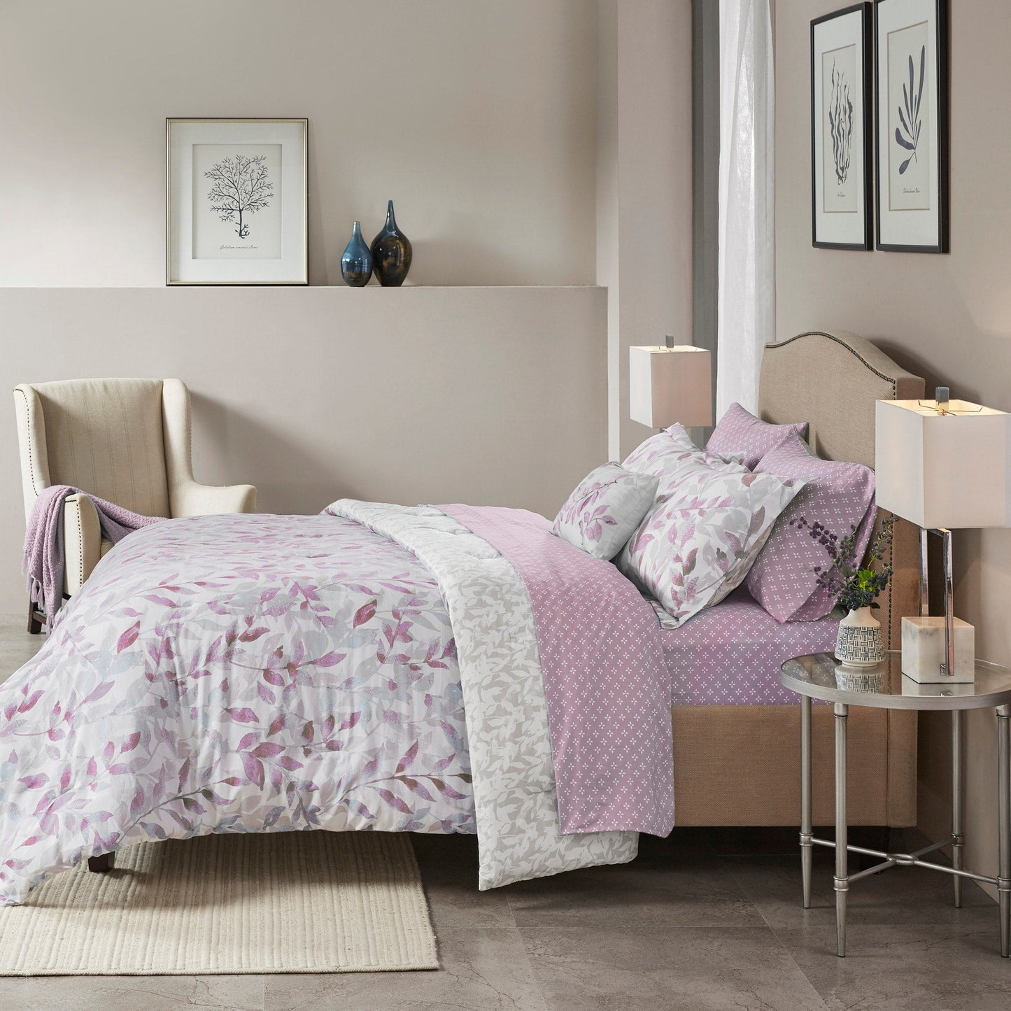 Madison Park Essentials Thelma Reversible Comforter Set with Bed Sheets