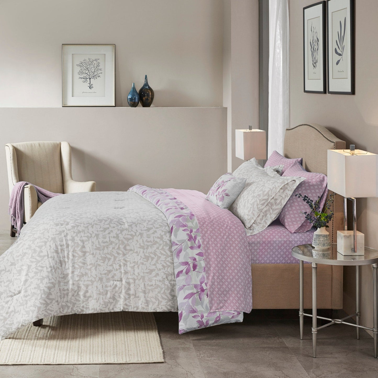 Madison Park Essentials Thelma Reversible Comforter Set with Bed Sheets