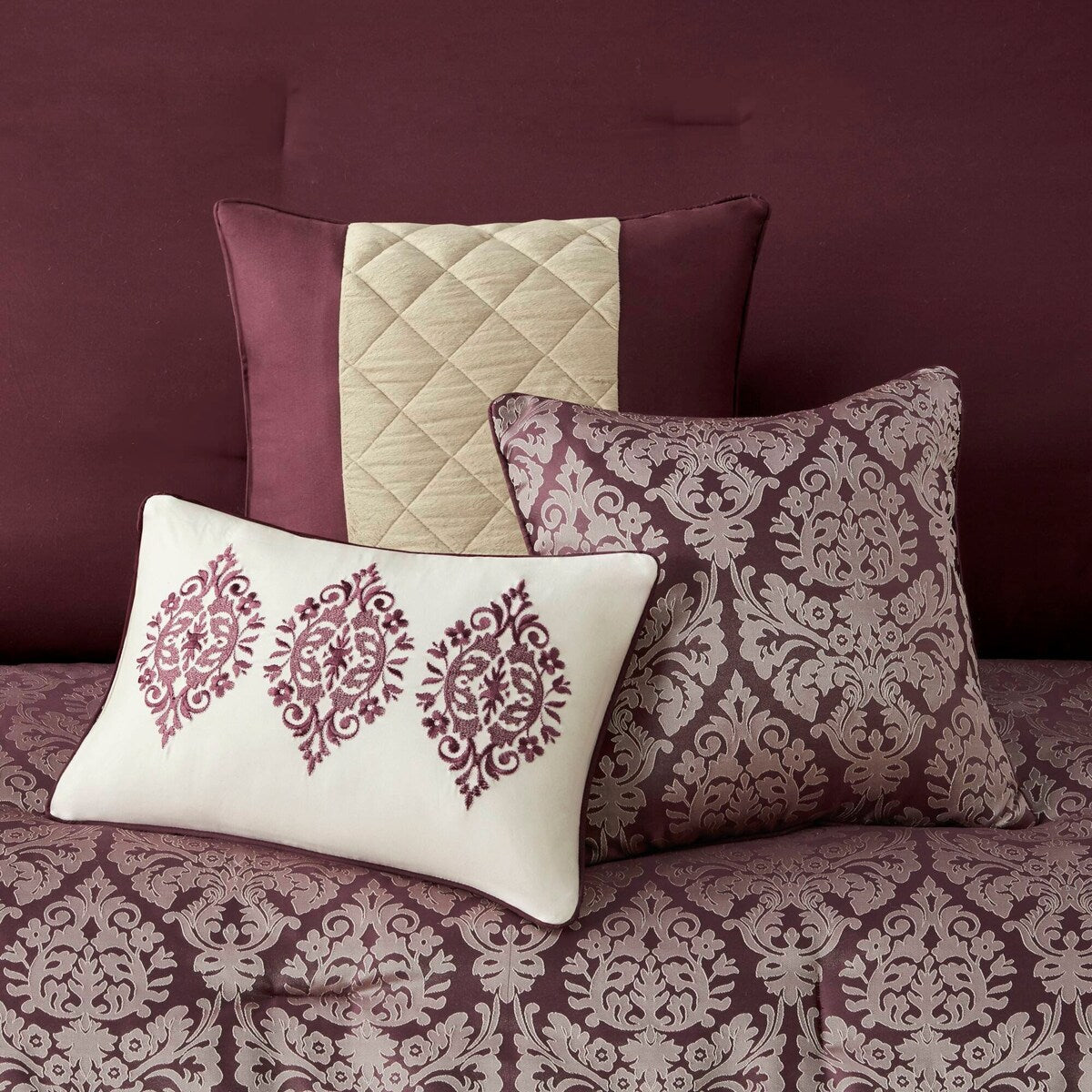 Madison Park Lily 6 Piece Jacquard Comforter Set with Throw Pillows