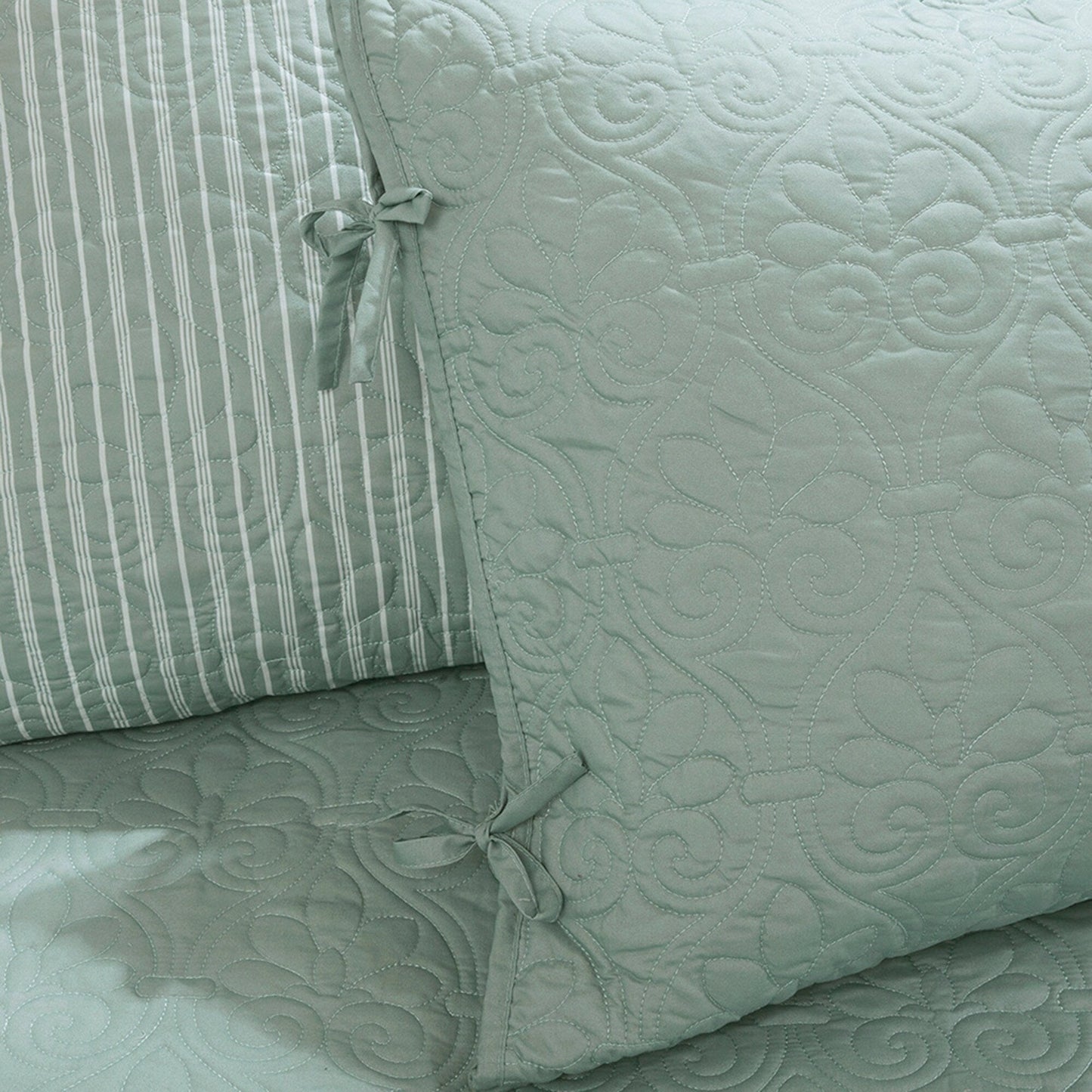 Madison Park Mansfield 6 Piece Reversible Daybed Cover Set