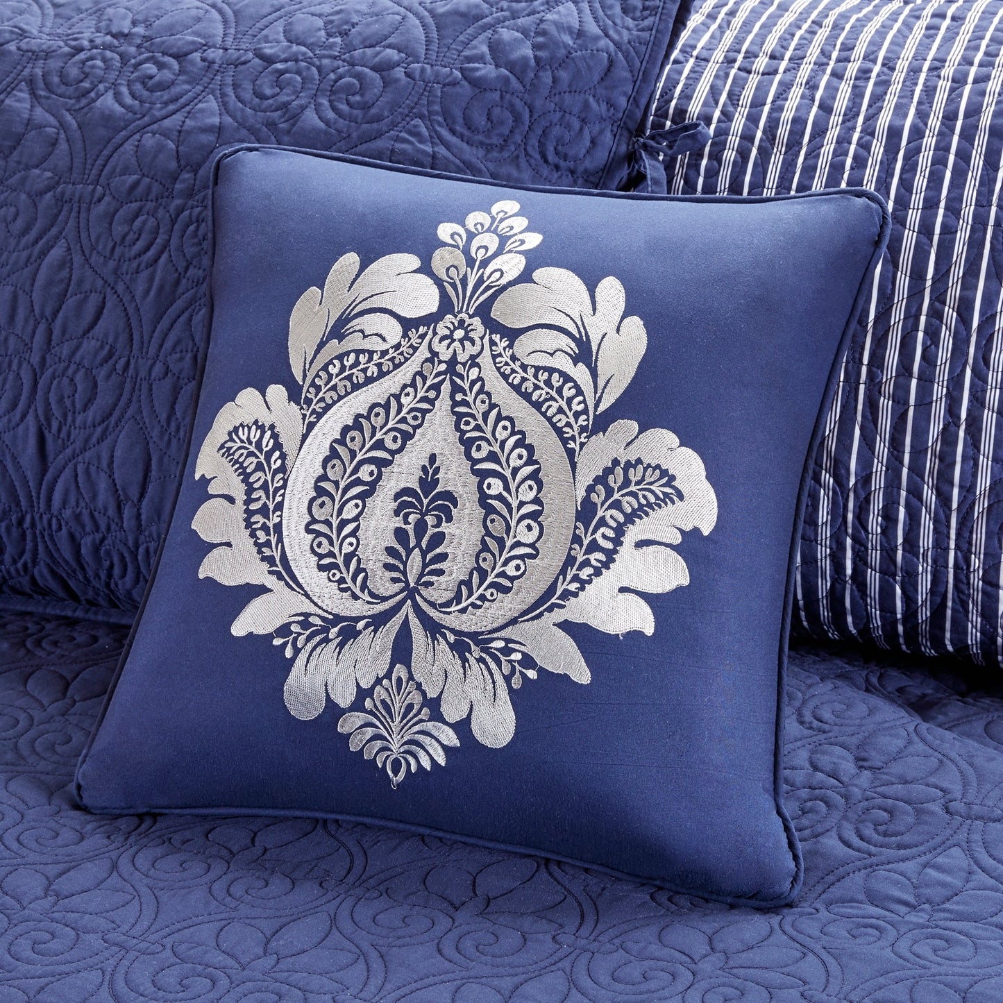 Madison Park Mansfield 6 Piece Reversible Daybed Cover Set