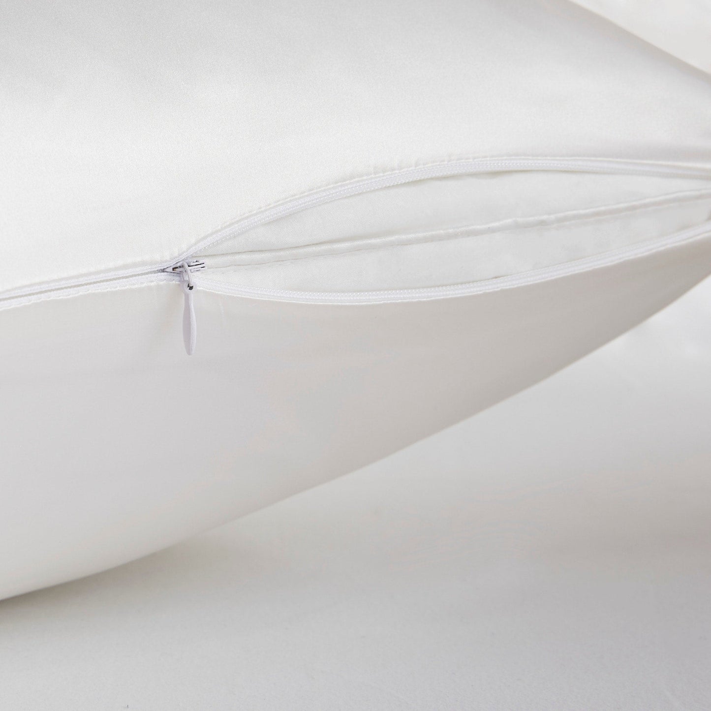 Madison Park Silk 100% Mulberry Single Pillowcase
