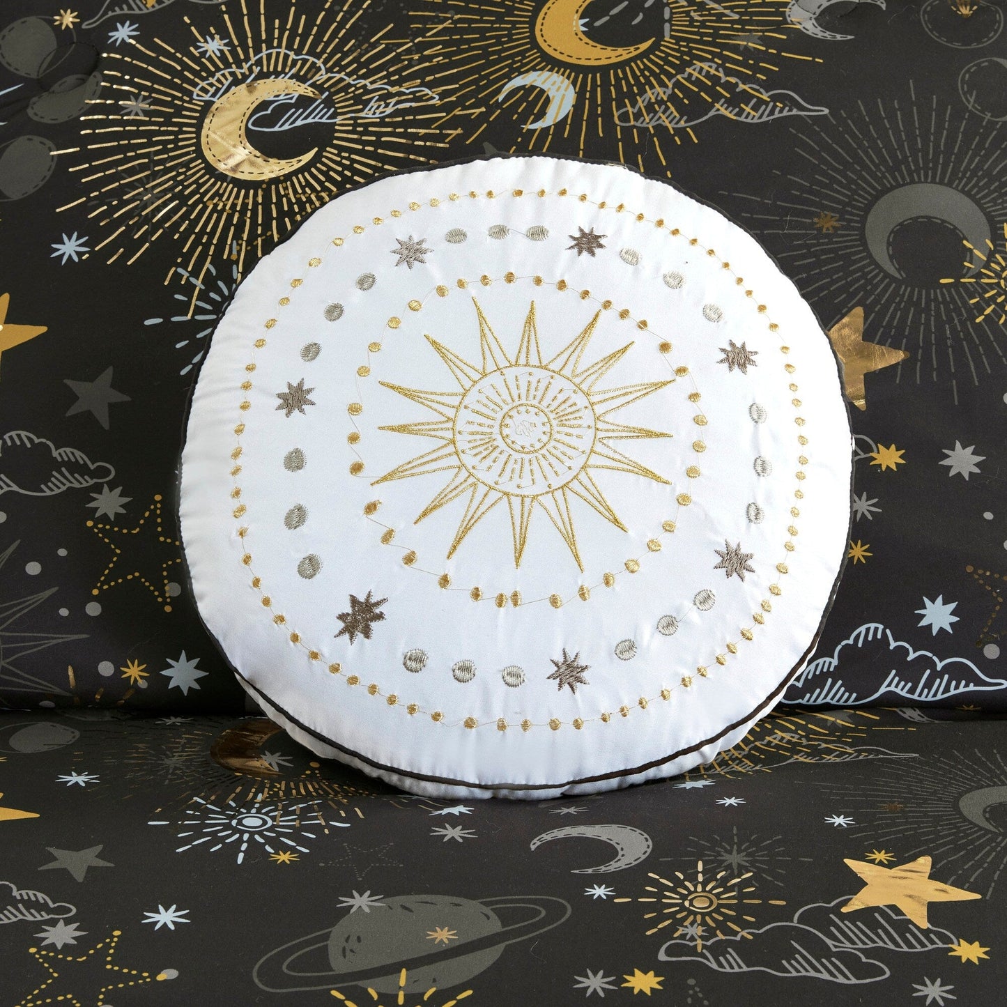 Intelligent Design Kids Ariella Starry Sky Metallic Comforter Set with Throw Pillow