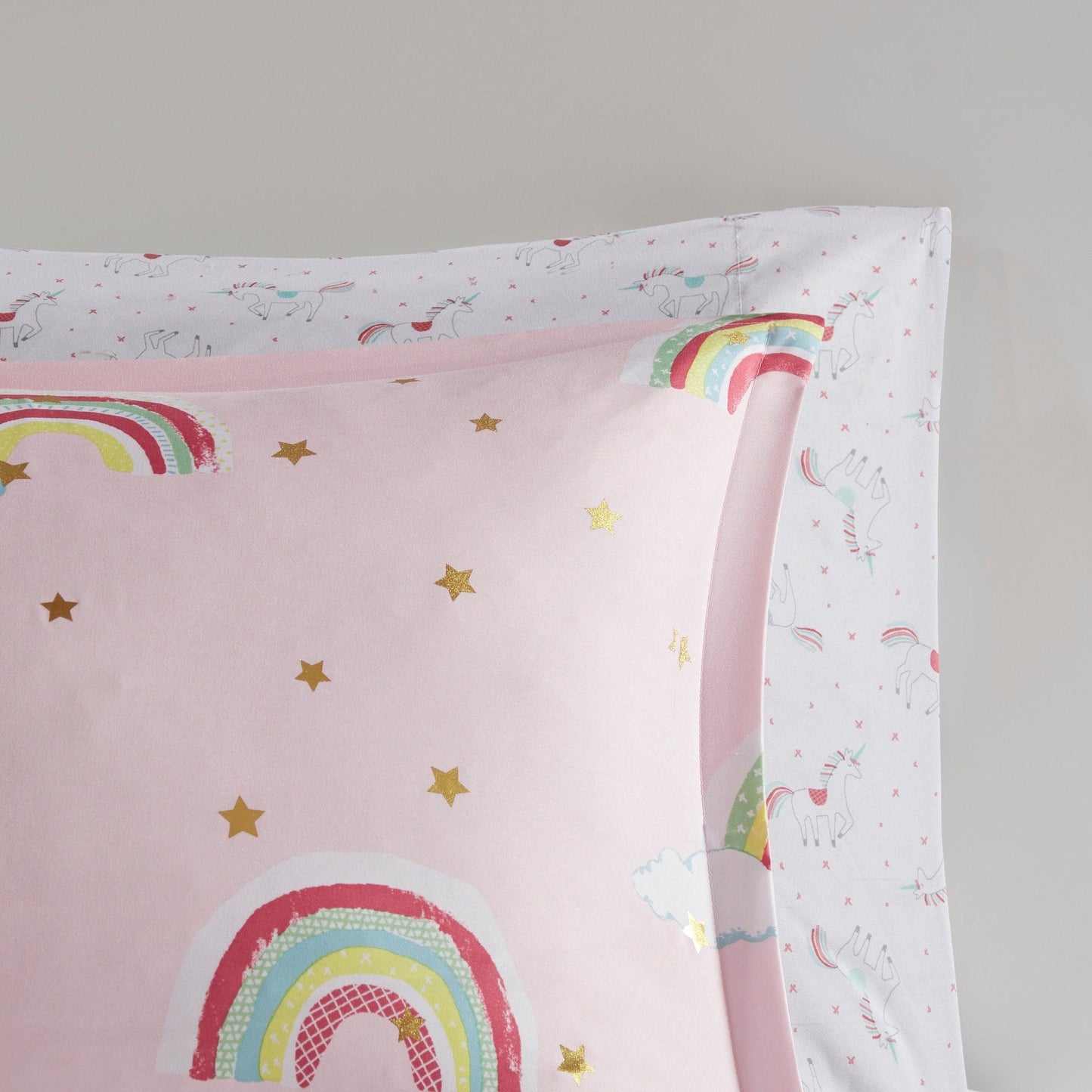 Intelligent Design Kids Mia Rainbow and Metallic Stars Comforter Set with Bed Sheets