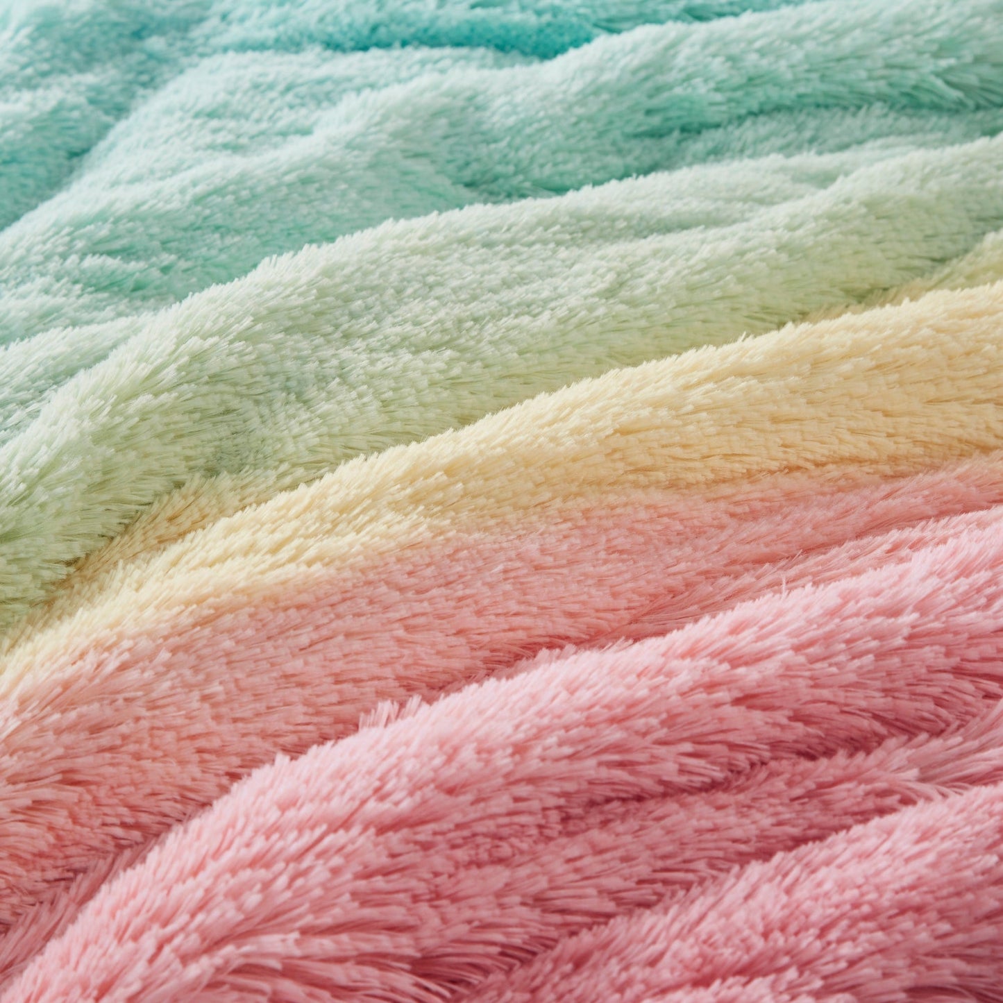 Intelligent Design Talia Ombre Shaggy Faux Fur Comforter Set