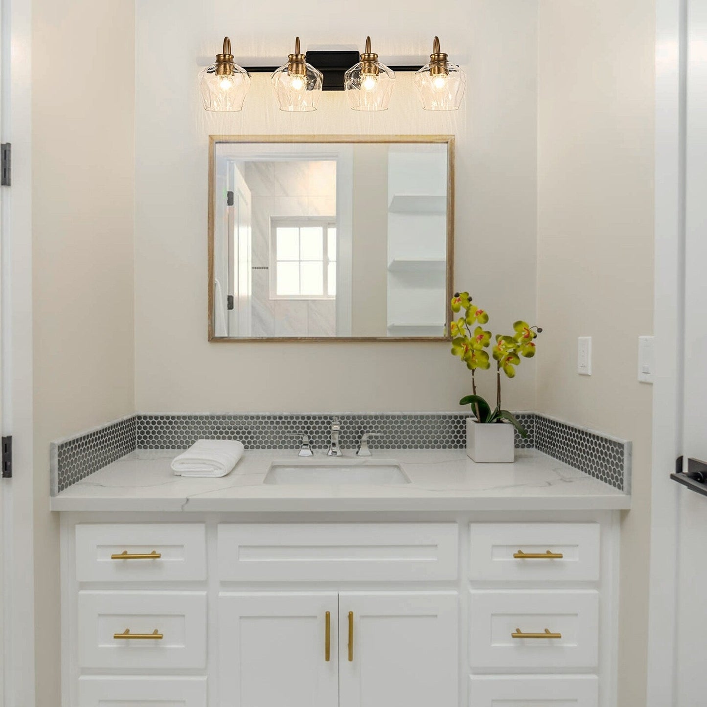 Modern 3/4-lights Bathroom Dimmable Vanity Lights Wall Sconces with Glass Shade