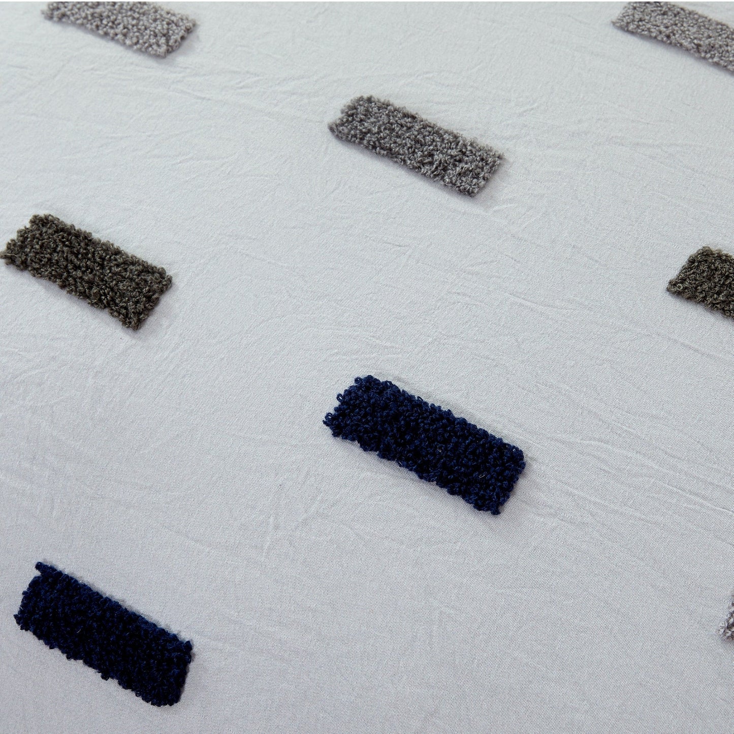 Modern Threads English Laundry Drew 4-Piece Embellished Comforter Set