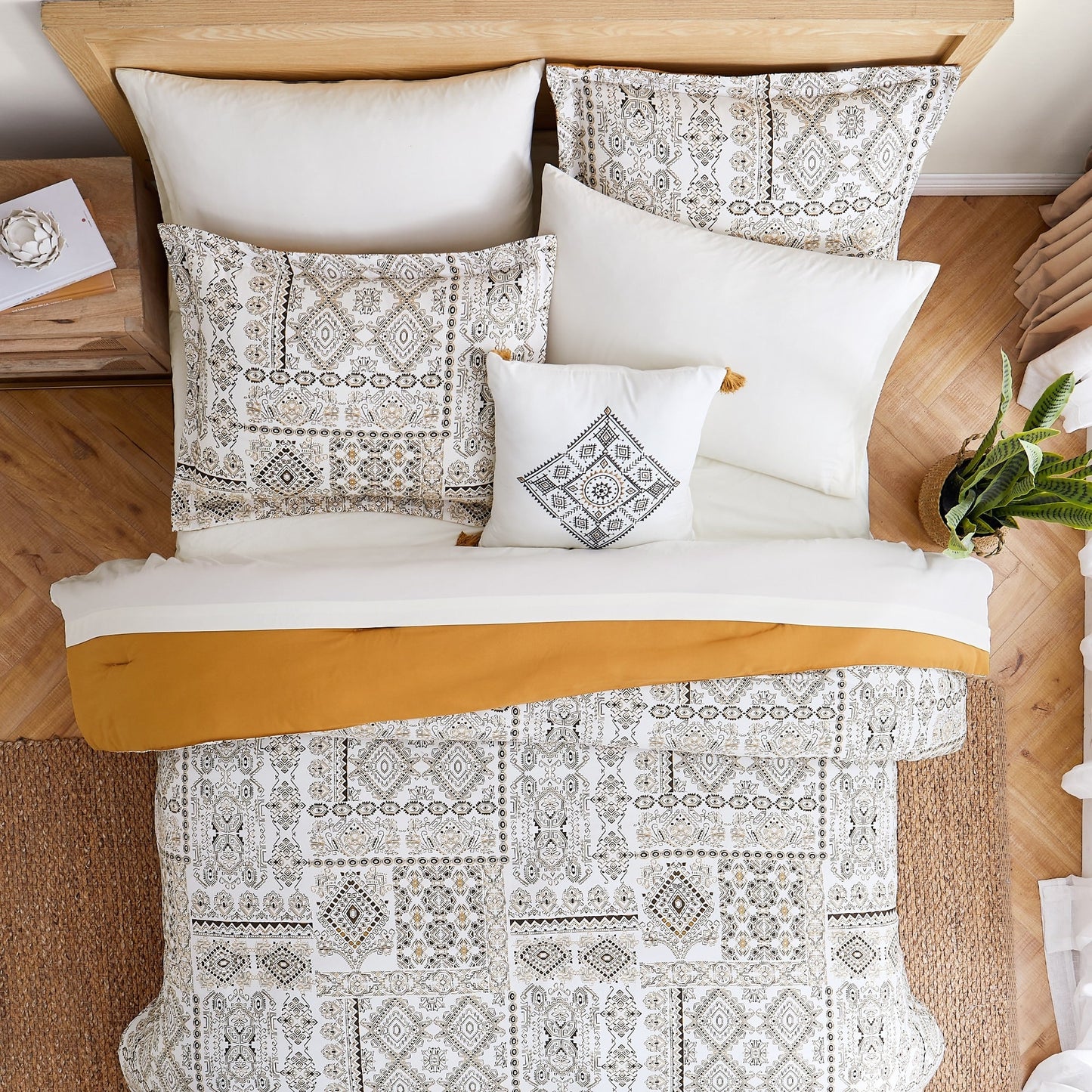 Modern Threads Tibet 8-Piece Printed Complete Bed Set