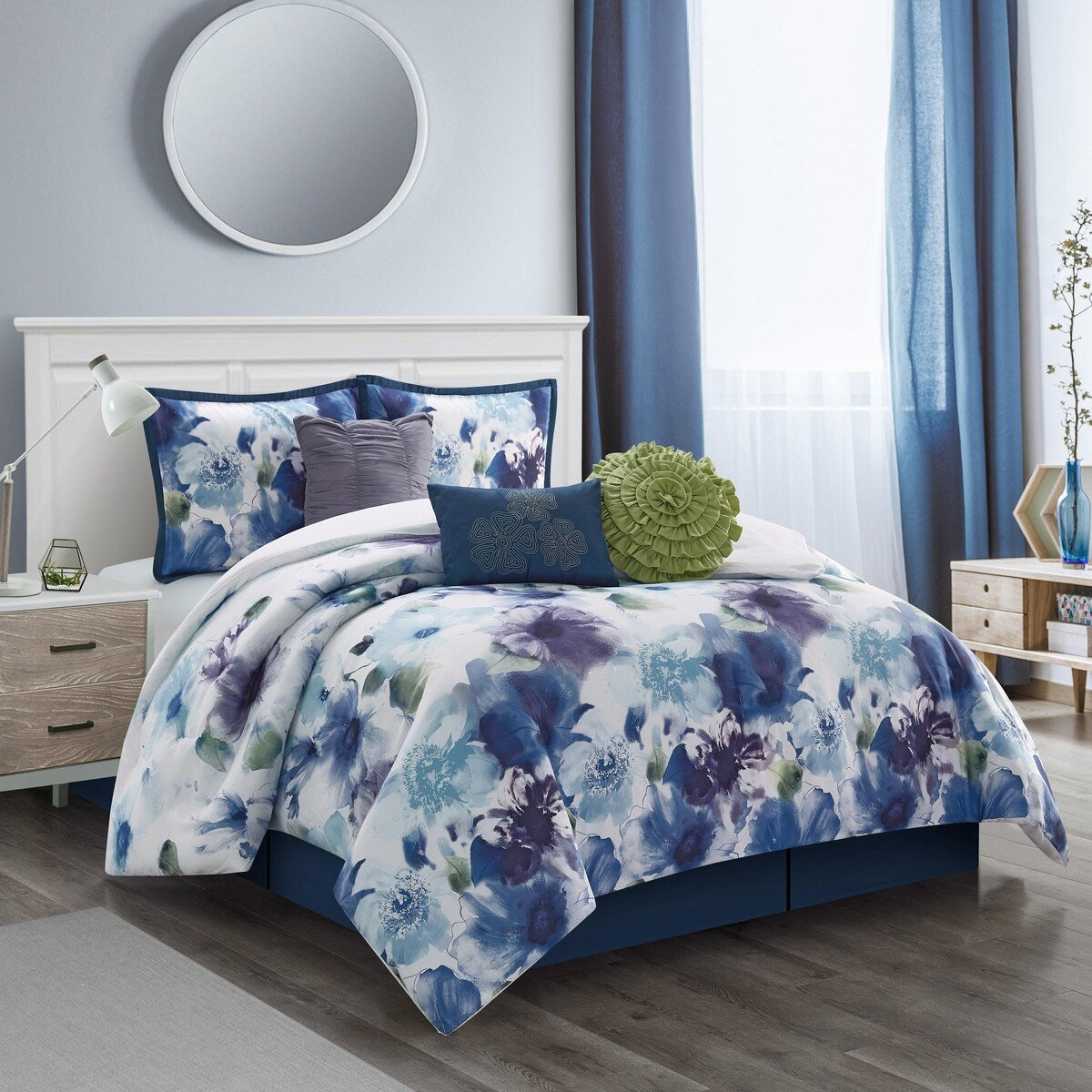 Nanshing Leela 7 Piece Floral Comforter Set
