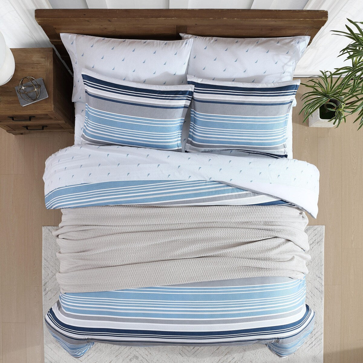 Nautica Bradlee Blue Reversible Comforter Set