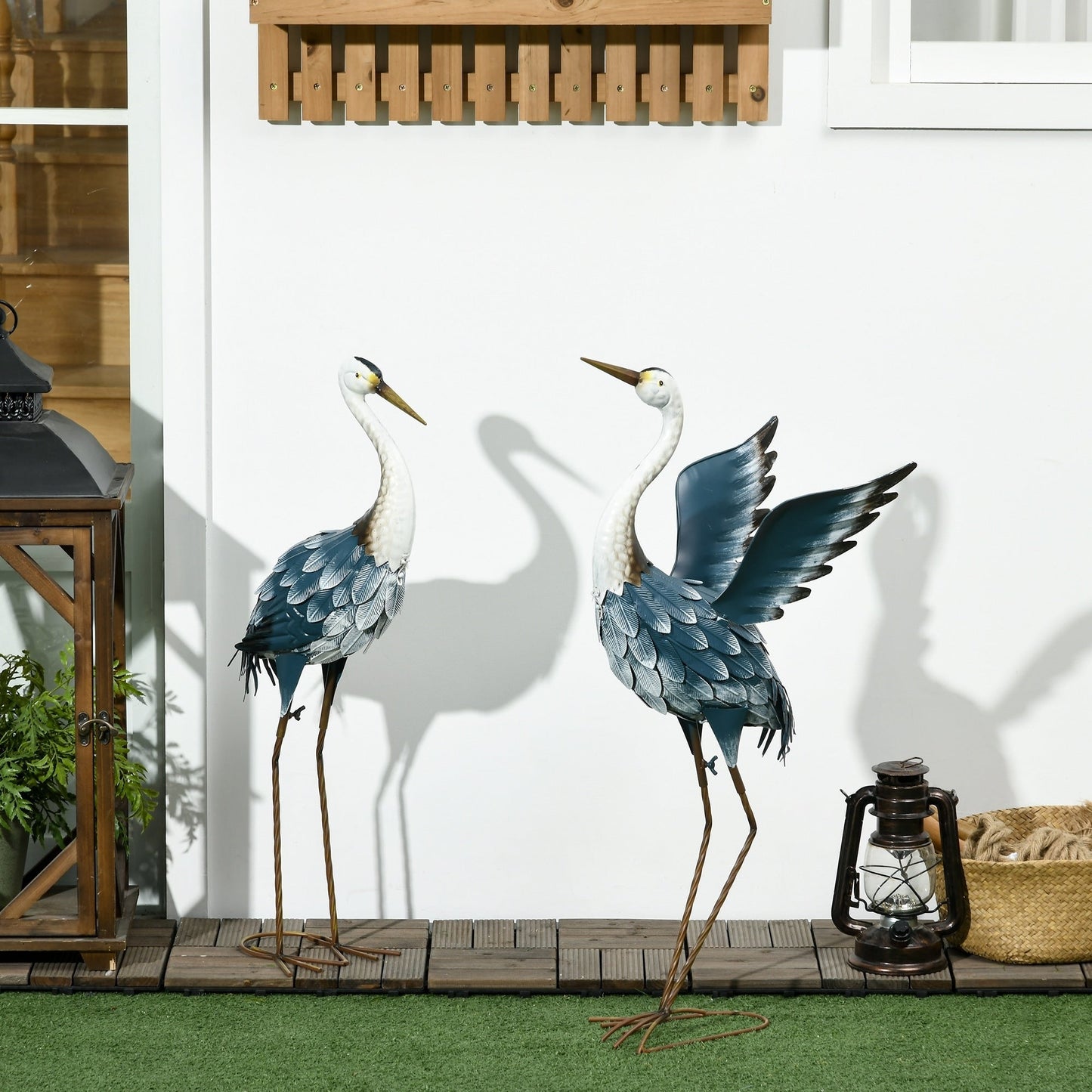 Outsunny Heron Garden Statues, 29 & 27.5 Standing Bird Sculptures, Metal Yard Art Decor for Lawn, Patio, Backyard