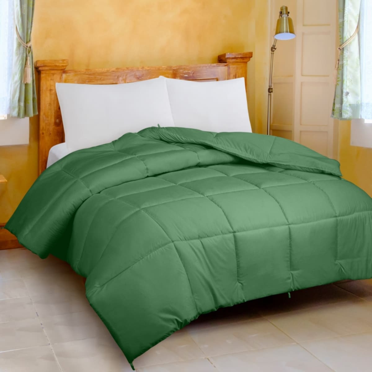 ROYALE King Comforter - All Season Down Alternative Bedding Comforter - Lightweight Quilted Comforter (King, Navy)