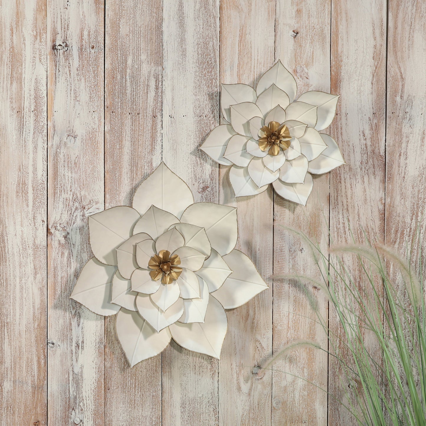 Sagebrook Home Contemporary Metal Wall Lotus Flower Sculpture