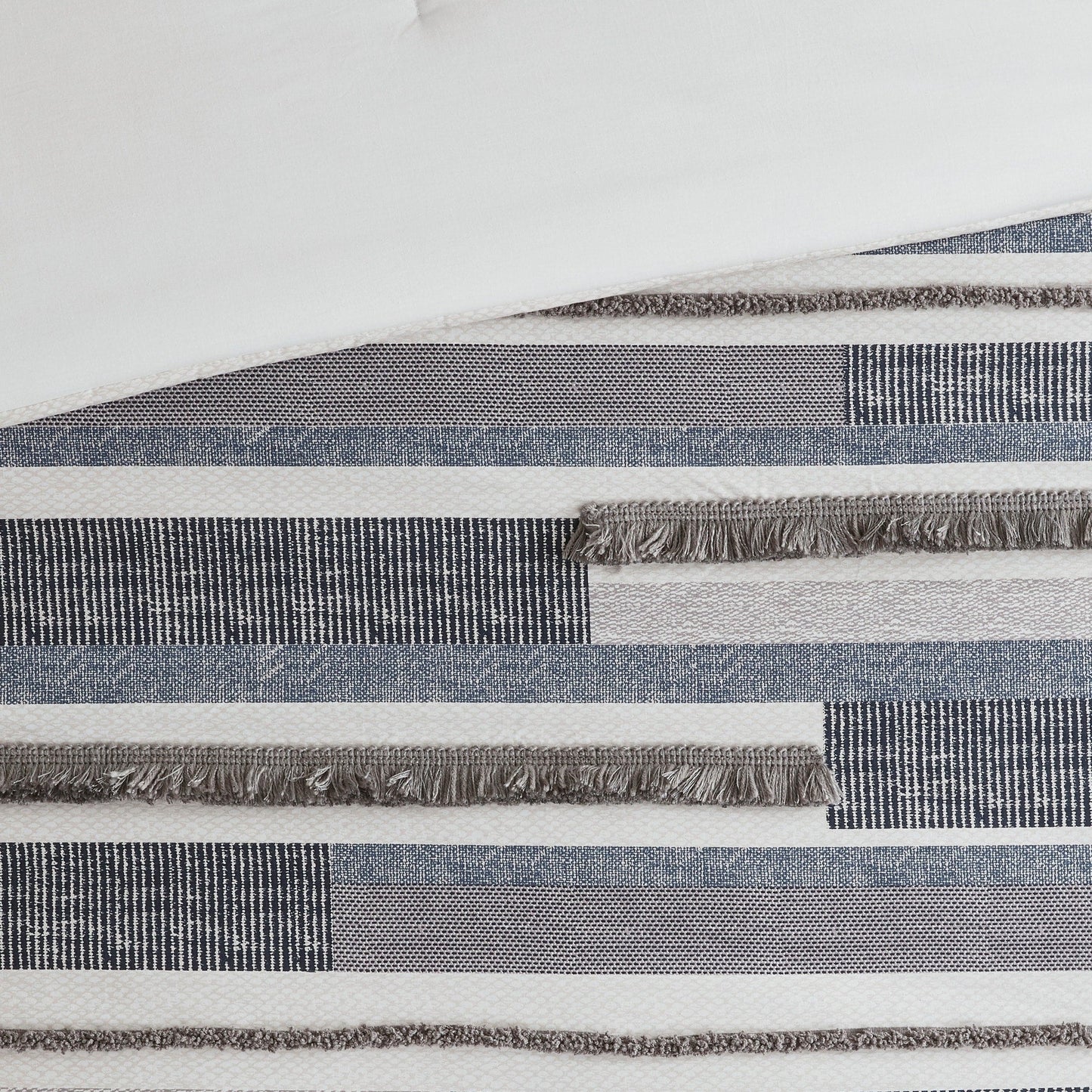 INK+IVY Serena 3 Piece Cotton Printed Duvet Cover Set w/trims Navy