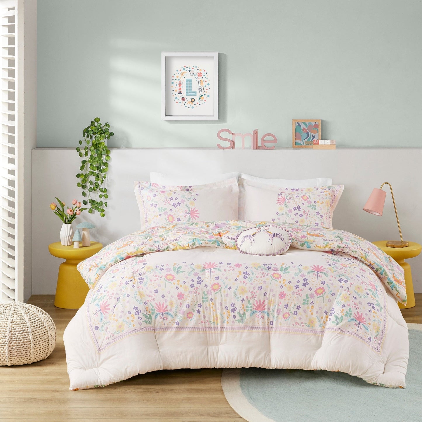 Intelligent Design Kids Thea Floral Reversible Cotton Comforter Set with Throw Pillow