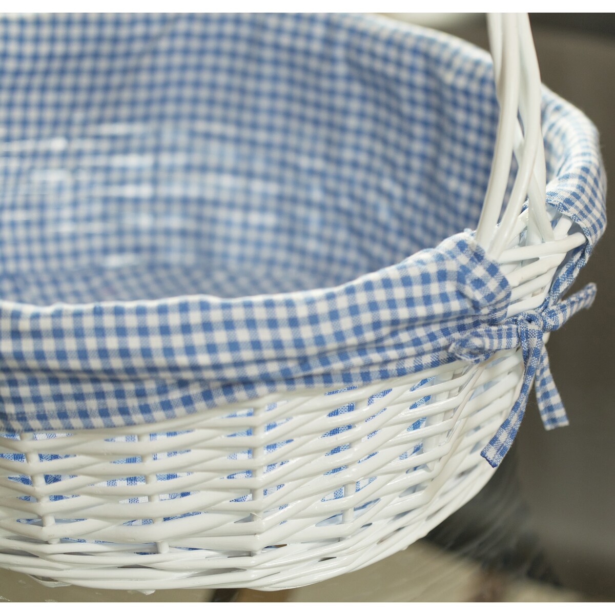White Round Willow Gift Basket, with Gingham Liner and Handle