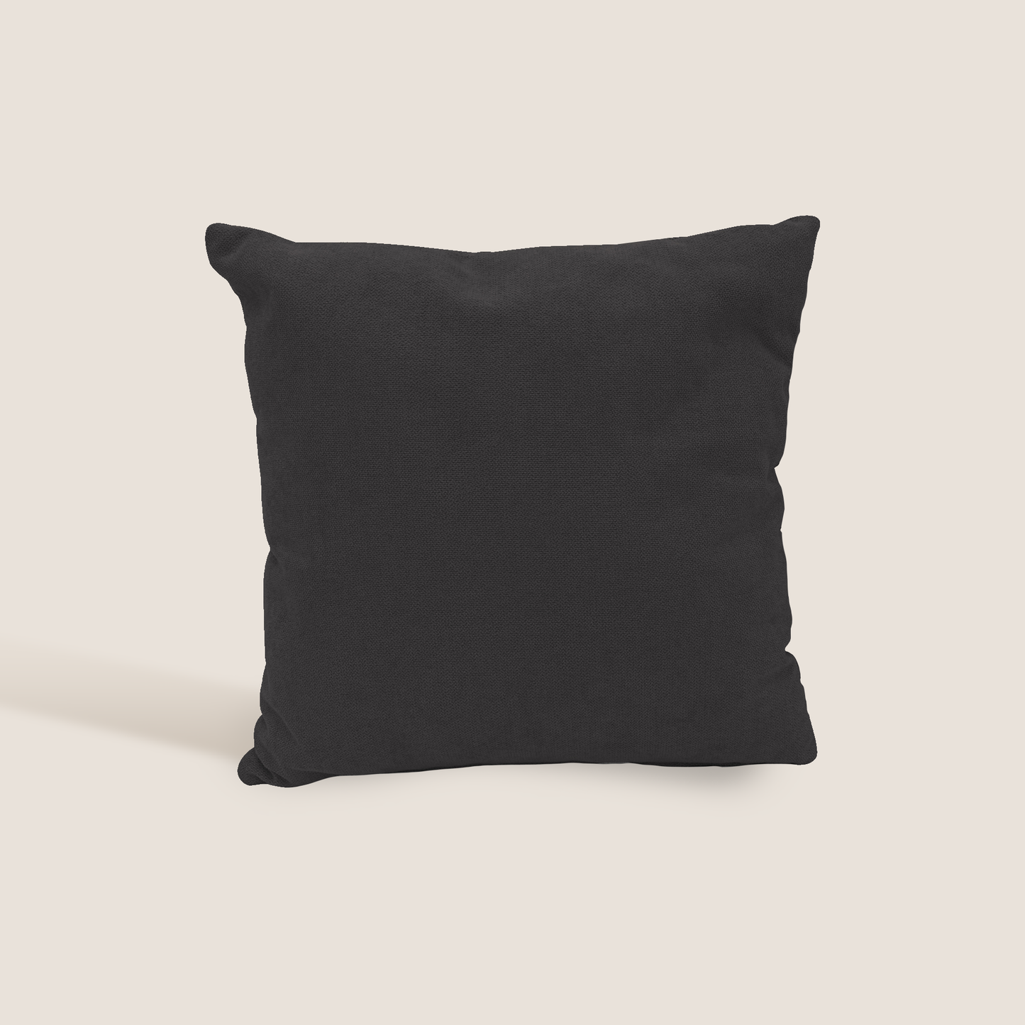 Destiny cuscino disponibile in diversi colori realizzato in tessuto morbido impermeabile T02 nero