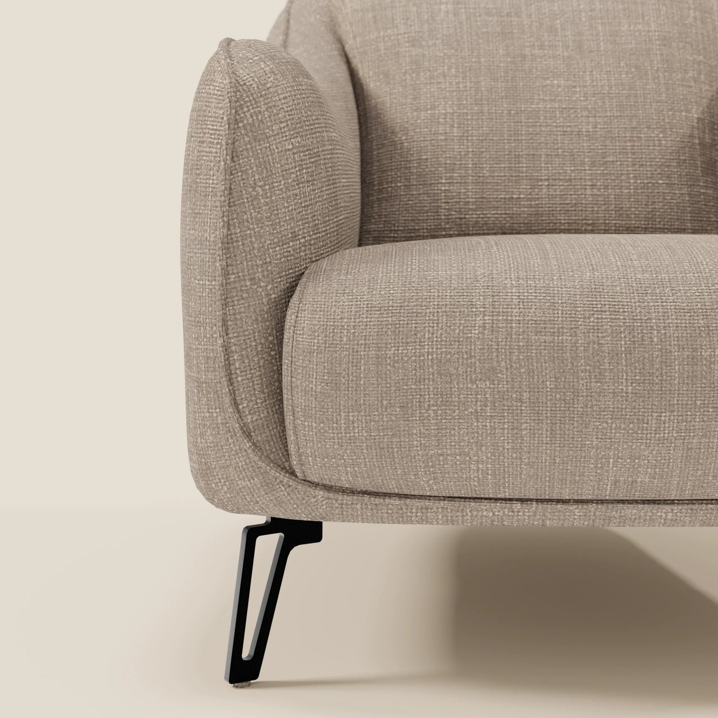 Avela Poltroncina dal comfort senza tempo in morbido tessuto impermeabile T06 tortora